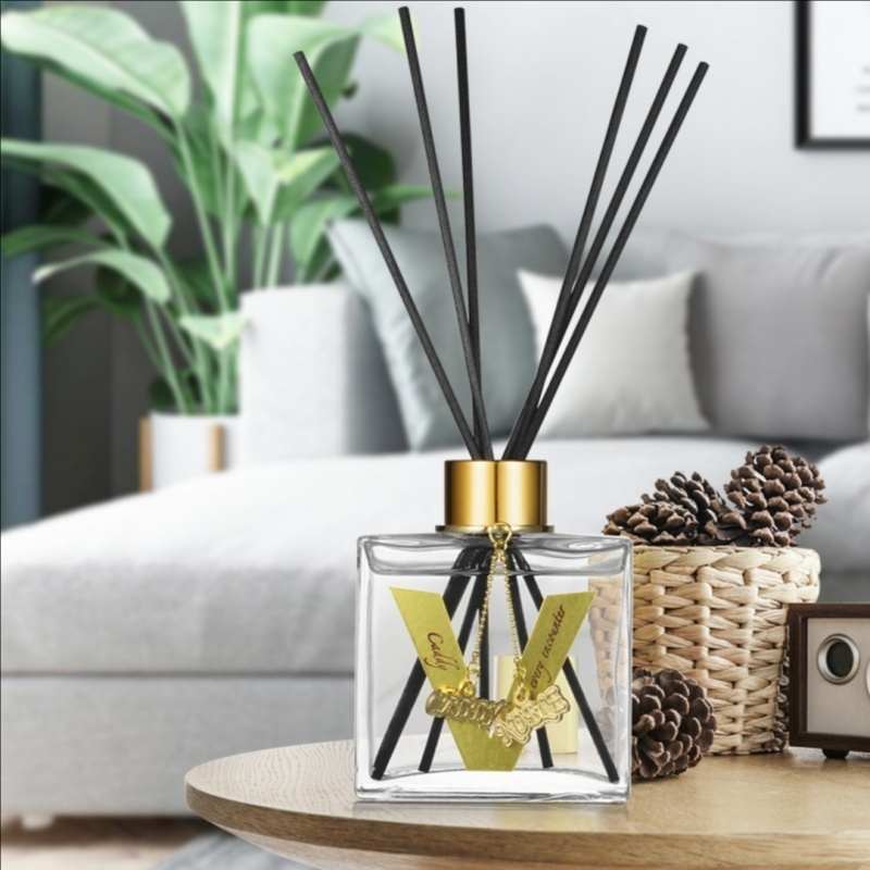 Modern Square Glass Reed Diffuser with Gold Charm | Ritual Wick