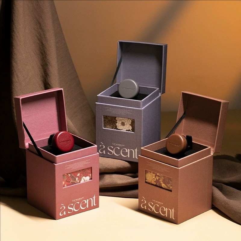 à Scent Sheepskin Magnetic Car Vent Solid Fragrance Gift Box | Nano Concentrated Scent Pad Luxury Auto Air Freshener