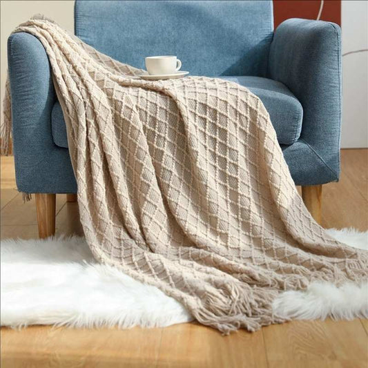 Diamond Textured Knit Throw Blanket with Tassels | Ritual Wick